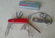 What are some UK-friendly knives that are legal?