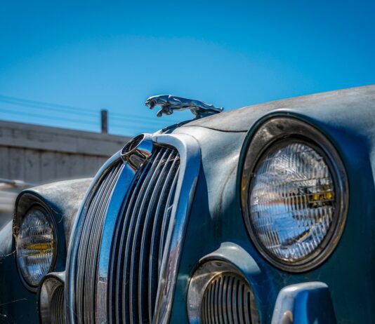 Adding A Little More Chic Appeal To Your Classic Car