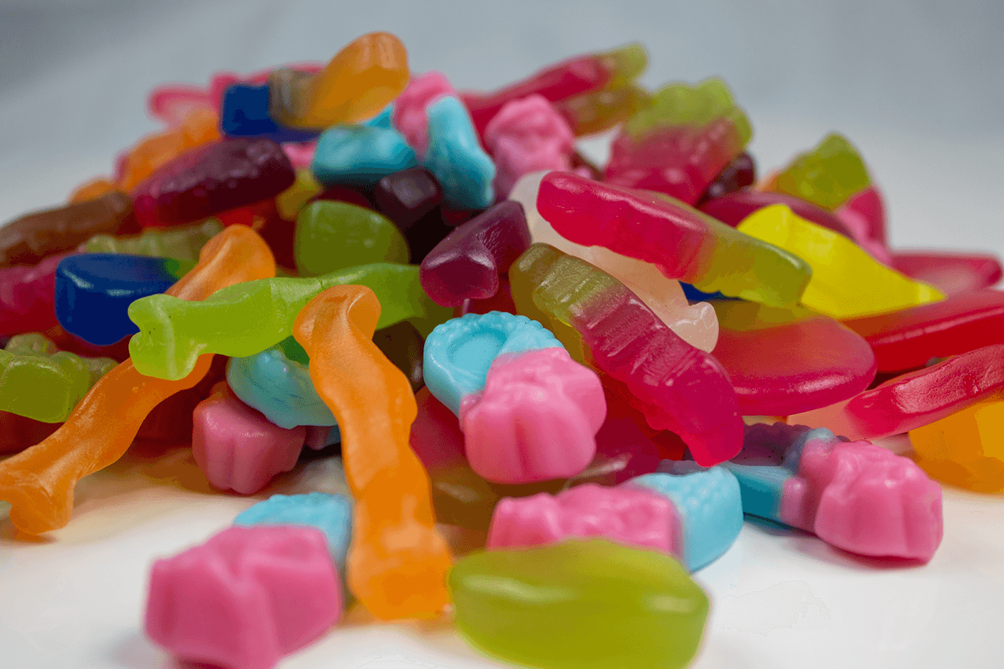 7-reasons-your-teeth-hurt-after-eating-gummies-and-how-to-fix