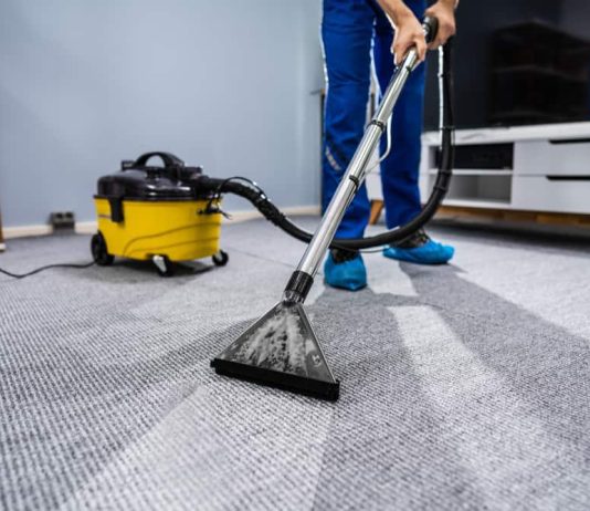 Why Brighton Residents Are Bringing Cleaning and Beauty Services Home