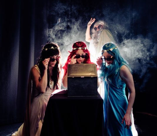 Open air theatre production of Pandora’s Box touring to Brighton Open Air Theatre