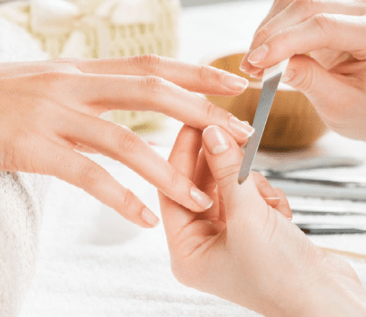 Locating Nail Services Nearby: Discovering an Ideal Salon for Your Nail Care Needs