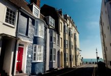 Why ‘Unconventional’ Estate Agents Are Making Waves