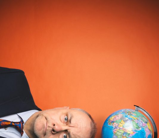 Jack Dee announces Small World Tour To Come To Brighton
