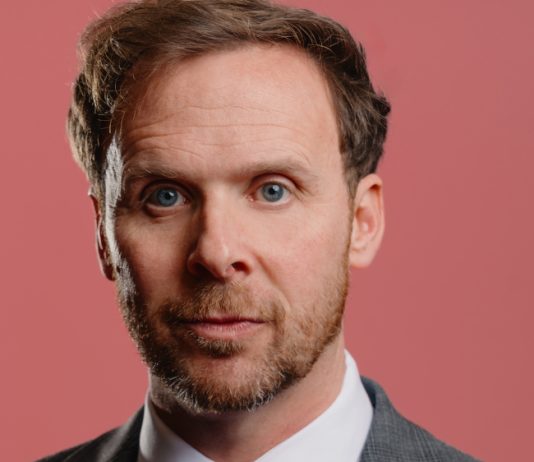 Brighton Resident Award Nominated comedian and actor Colin Hoult to perform in Brighton on 12th October