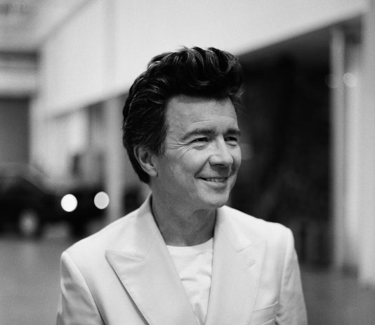 Rick Astley Incoming To Brighton Centre