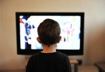 Why You Should Join Your Child When They Watch TV or Play Online Games