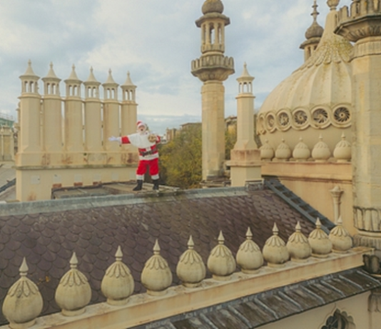 Father Christmas spotted on the iconic Royal Pavilion rooftop