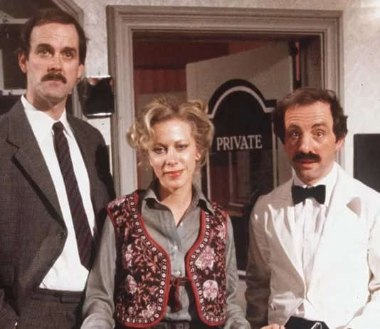 John Cleese’s Fawlty Towers – The Play On Sale!