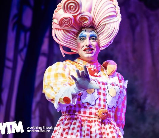Review: Robin Hood – The Pantomime