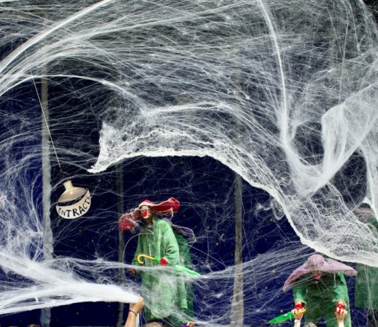 THEATRE ROYAL SLAVA’S SNOWSHOW IN BRIGHTON FOR LIMITED CHRISTMAS RUN