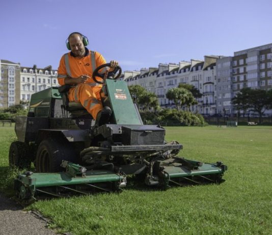How to Build a Successful Grounds Maintenance Company
