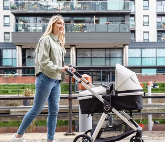 Navigating Family Life: Choosing the Right Pushchair for Your Growing Family