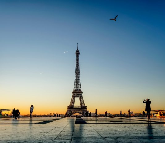 The Ultimate Guide to a Romantic Trip to Paris with Your Significant Other