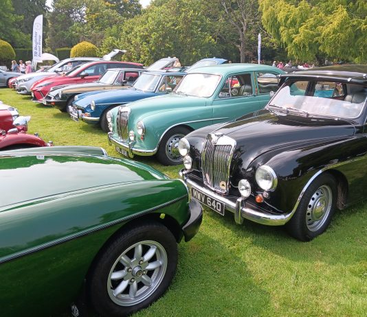 Classic Motoring Meets Historic Grandeur as Arundel Castle welcomes MG Owners’ Club