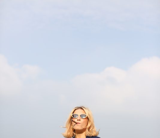 TV Star Olga Koch Brings Award-Nominated Comedy ‘Comes From Money’ to Brighton