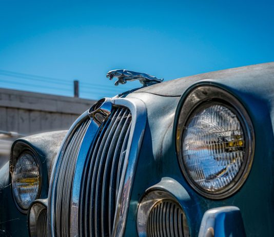 Adding A Little More Chic Appeal To Your Classic Car