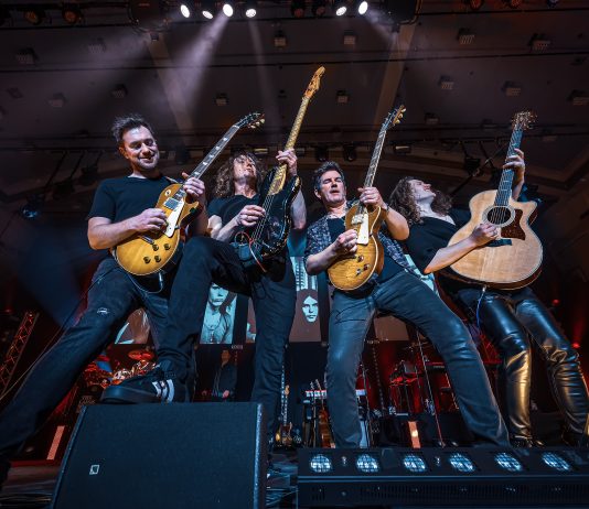 ARE YOU READY TO ROCK?! THE CLASSIC ROCK SHOW Congress Theatre