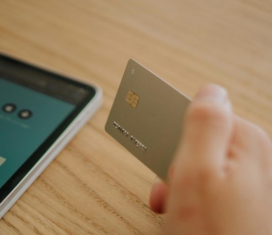Comparing Online Casino Payment Methods for Safety and Convenience