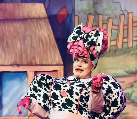 Widow Twankey To Run Sunday’s Brighton Half Marathon in full make-up, wig and frock!
