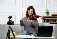 Beyond the Gig Guide: How Local Musicians Use Short Video Loops to Sell Out Real-World Venues