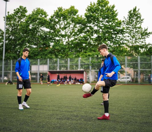 6 Kit Decisions That Make or Break a Grassroots Football Club