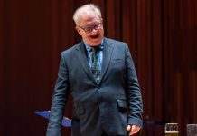 AN UNFORGETTABLE EVENING WITH HARRY ENFIELD: AND NO CHUMS!