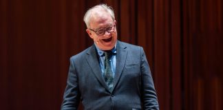 AN UNFORGETTABLE EVENING WITH HARRY ENFIELD: AND NO CHUMS!