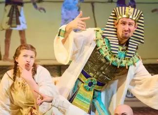 HORRIBLE HISTORIES LIVE ON STAGE BRINGS TWO FUN-PACKED SHOWS TO YOUR LOCAL THEATRE