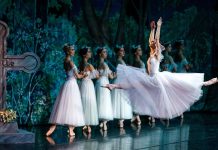 October Ballet To Bring The Extravagant Giselle / Swan Lake / The Nutcracker