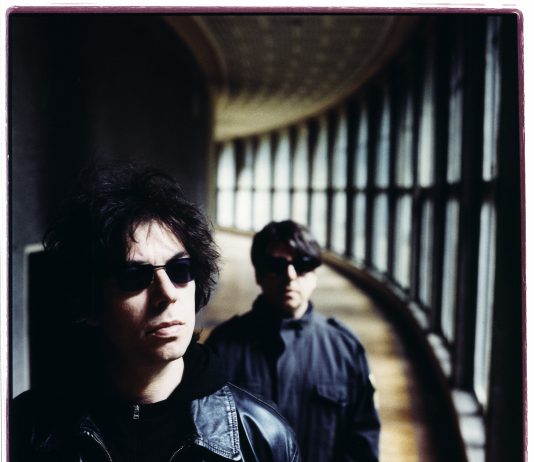 Echo & The Bunnymen Bring BackTheir Iconic Sound